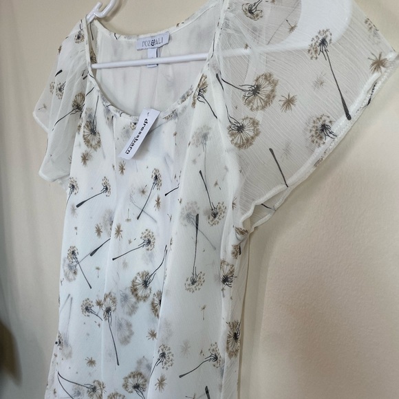 Dressbarn Women’s white  formal Floral sheer Blouse with flutter sleeves NWT - Picture 8 of 8